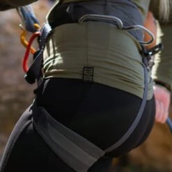 WOMEN'S PODIUM CREW SHIRT -Mtn Ops Shop womens podium crew shirtlong sleeve8213925801 563423